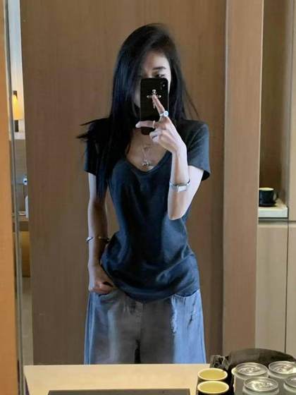 设计感小众正肩U领纯棉短袖T恤女夏美式复古辣妹短款修身显瘦上衣