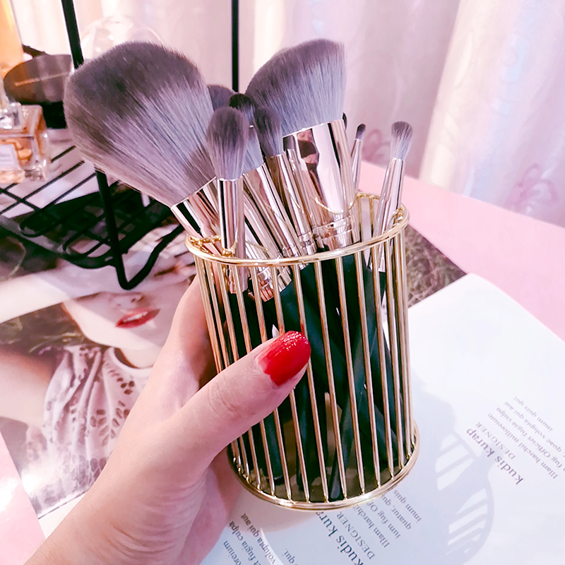 ins Wind tremble metal makeup brush storage barrel pen brush desktop eyebrow pencil box eye shadow brush storage box