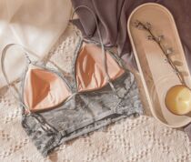 The triangular cup direct interpodcast link does not back out and does not change