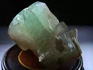 Fish eye stone Apophyllite Earth baby collection ornamental mineral crystal specimens