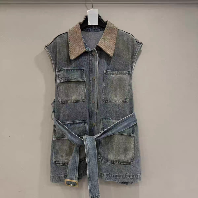 European Station 2026 Spring New European Style Gradient Woven Turn-Down Collar Side Slit Sleeveless Pure Cotton Denim Jacket