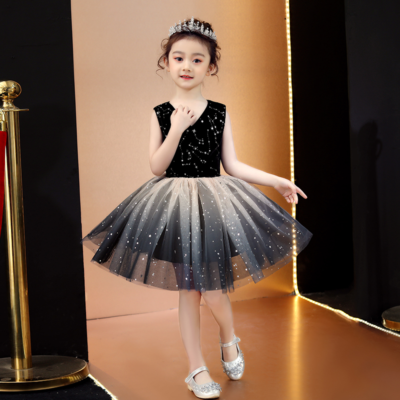 Korean Girl Gown Gown Short birthday Princess Leia Skirt Small Host Piano to serve a small model walking show dress