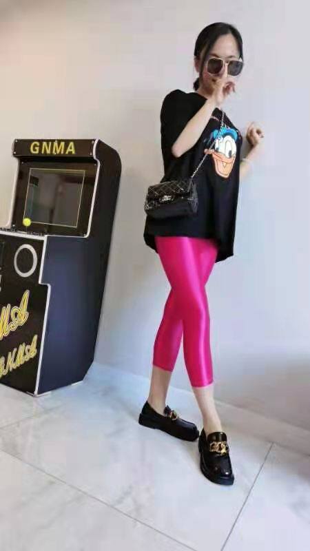 Cropped pants women's summer thin section glossy shiny silky tight hip lift yoga fitness pants sports shorts fitness pants