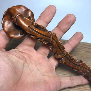 Antique wood carvings, old boxwood, eighteen arhats, ruyi miscellaneous art ornaments, antiques, antiques, old objects collections