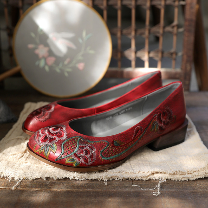 Detox home National color Tianxiang Cowhide embroidered genuine leather Chinese style wedding show shoes red shoes single shoes Honmei year women's shoes
