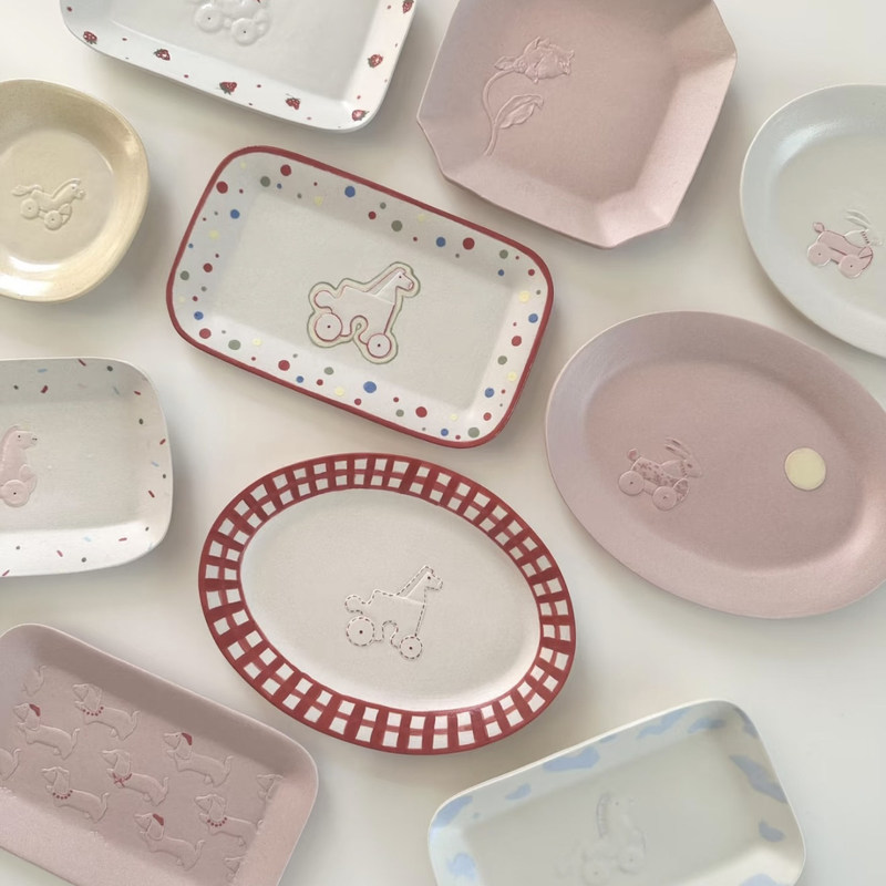 Aesthetic Goods|Momoo Pottery Little Horse Hand-Painted Dinner Plate Aesthetic Goods|Momoo Pottery Little Horse Hand-Painted Dinner Plate