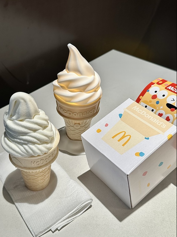 Mcdonald's Collaboration Burger Lamp, Fries Night Light, Burger Ice Cream Cone Cute Dormitory Bedside Night Light Mcdonald's Collaboration Burger Lamp, Fries Night Light, Burger Ice Cream Cone Cute Dormitory Bedside Night Light