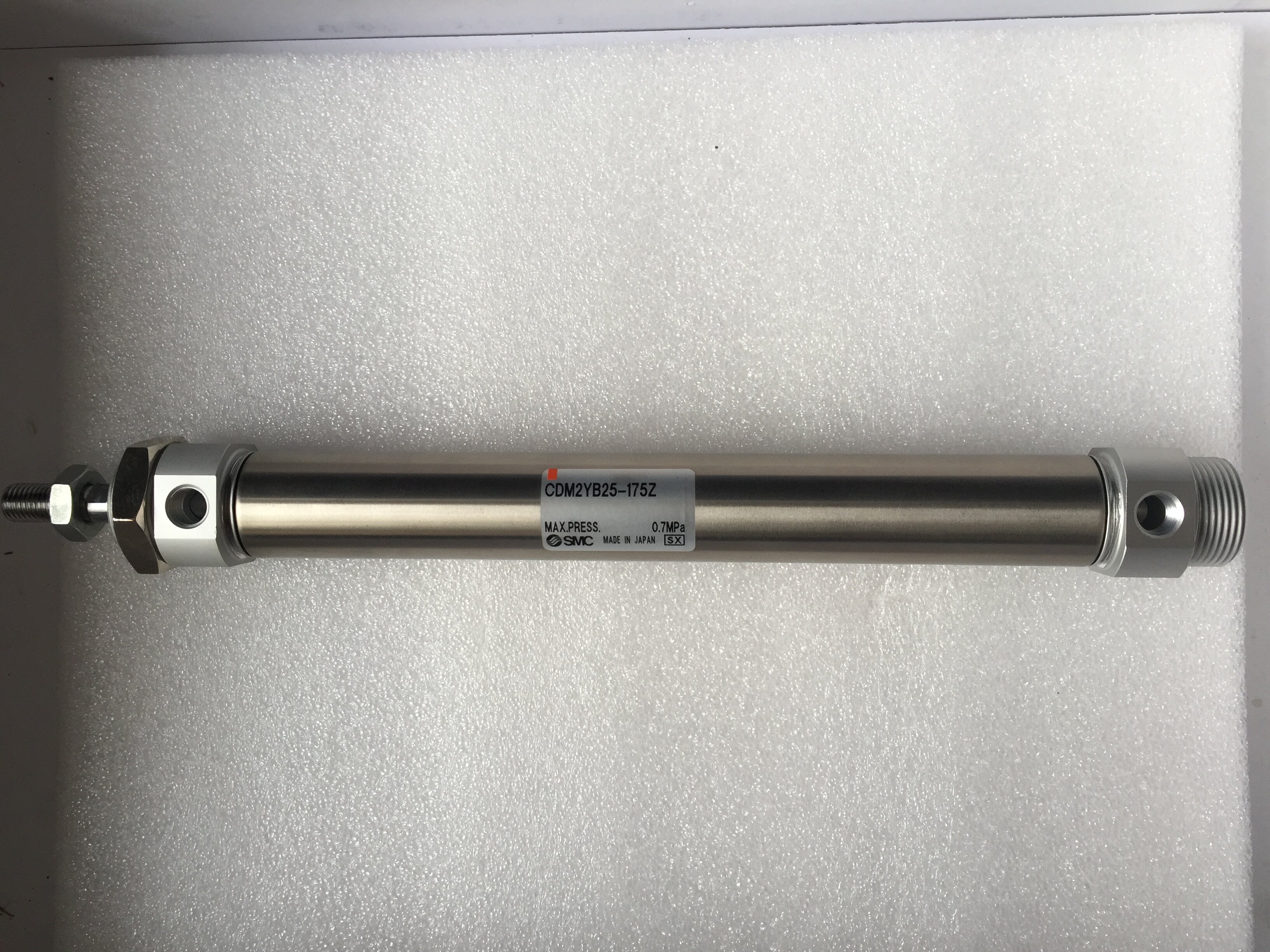 CDM2YB25-175Z Japanese SMC cylinder original plant completely new