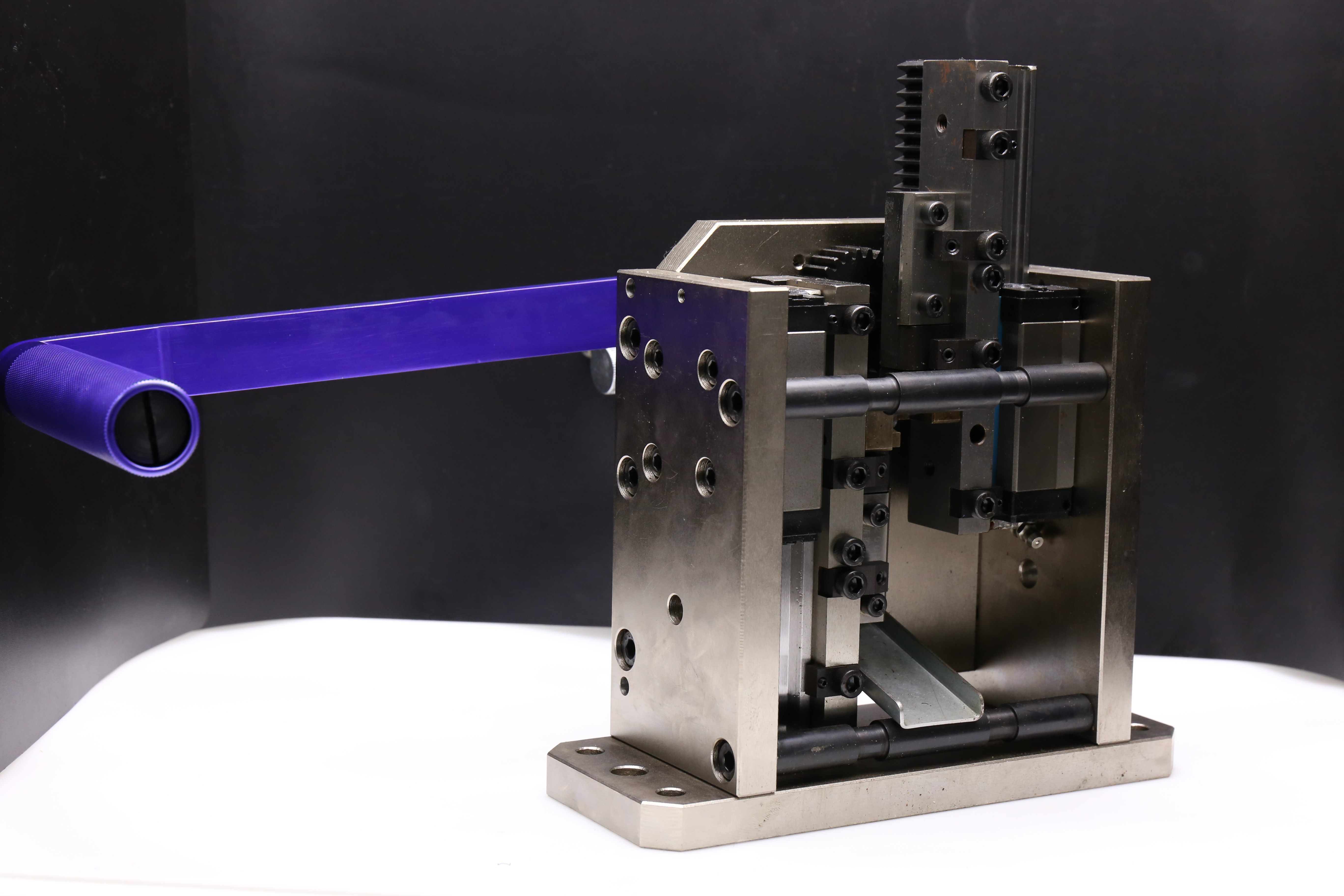 Domestic spoke silk scrub machine Tapping machine Spoke Thread Rolling Machine