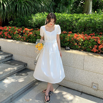 (Hu Chu to Summers Joy) Lieven dress woman Long style 2022 Summer French style square Led Bubble white long dress
