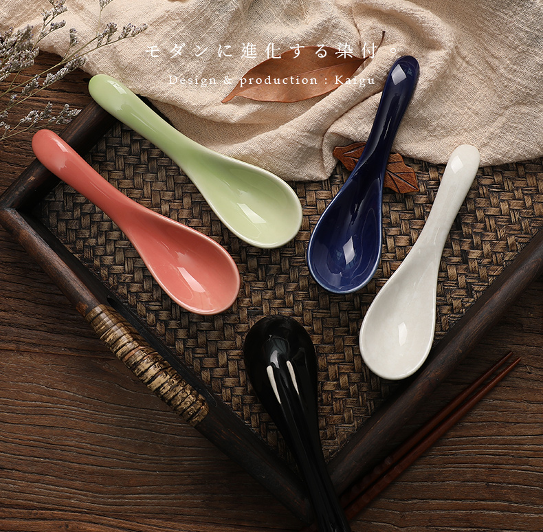 Japanese and wind spoon, spoon, spoon, ladle creative household ceramics tableware portable small spoon to eat sweet