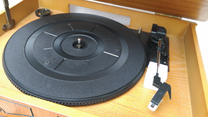đầu đĩa than crosley	 Ưu đãi đặc biệt Máy ghi âm cổ của Anh với máy nghe nhạc CD lp vinyl máy ghi âm cổ điển 	máy nghe nhạc đĩa than mini