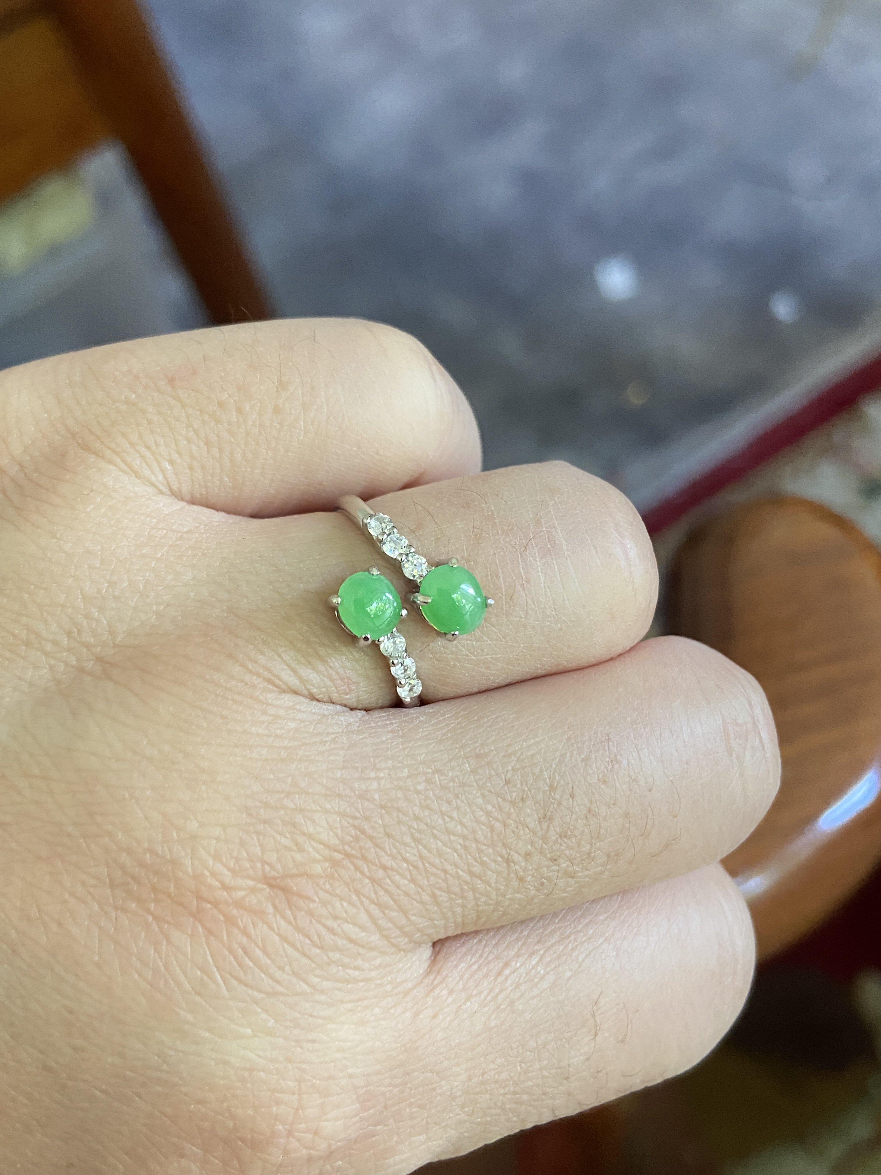 Silver inlaid Myanmar A genuine jadeite glass seed egg surface positive green ring certificate national inspection