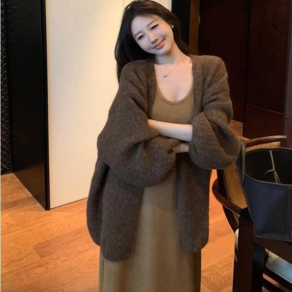 Maillard Retro Coffee-Colored Sweater Jacket for Women, Autumn and Winter, Lazy and High-End, Loose Mid-Length Knitted Cardigan Top Maillard Retro Coffee-Colored Sweater Jacket for Women, Autumn and Winter, Lazy and High-End, Loose Mid-Length Knitted Cardigan Top