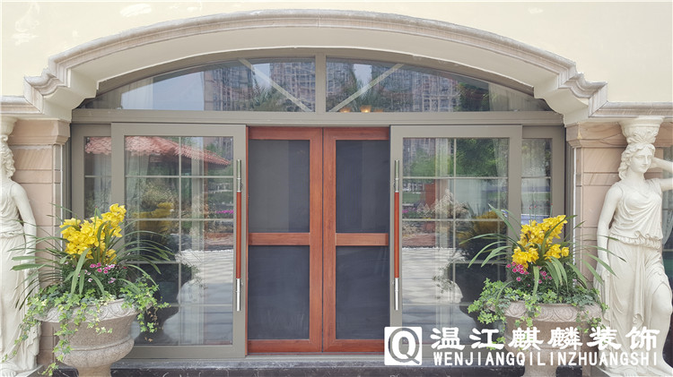 Chengdu high-end door and window custom villa heavy rolling door hollow tempered glass moving door wood grain