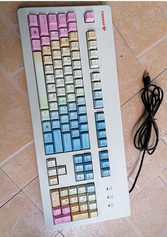Color-Changing Cherry Mx3800 Cherry Red Switch Black Switch Mechanical Keyboard G80-3000 Cherry Red Black Tea Switch Old Keyboard Color-Changing Cherry Mx3800 Cherry Red Switch Black Switch Mechanical Keyboard G80-3000 Cherry Red Black Tea Switch Old Keyboard