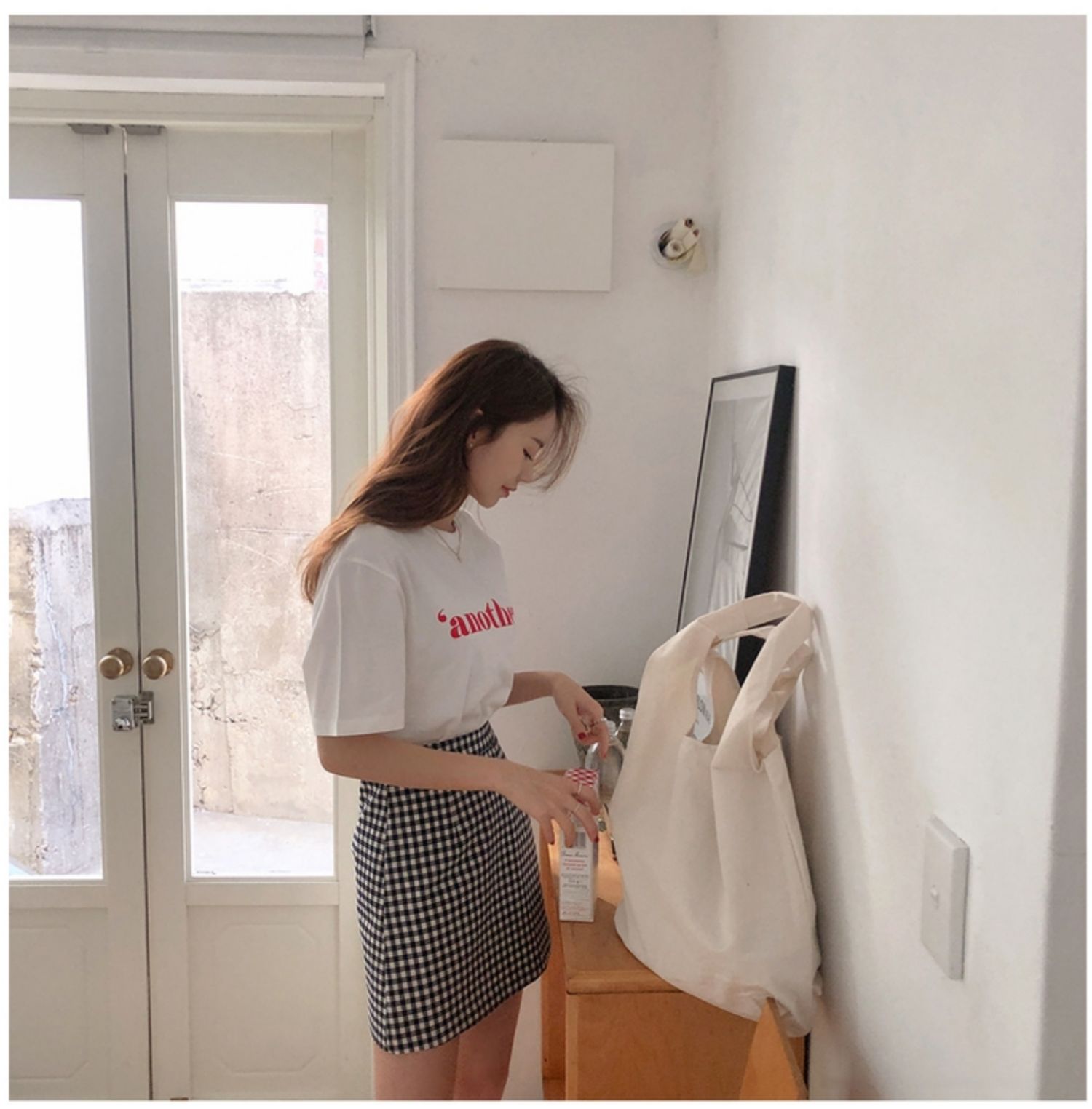 Váy kẻ sọc đen trắng Một từ nữ 2019 hè mới eo cao đã mỏng túi hoang dã váy hông váy váy nhỏ - Váy chan vay xep ly