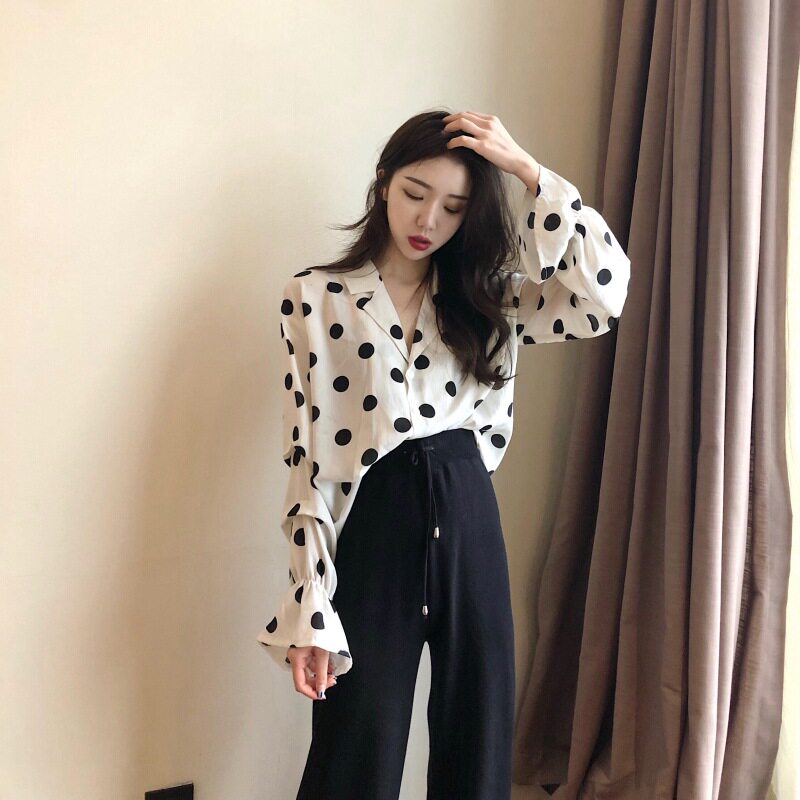 2023 new style Xiaoxiangfeng age-reducing thin wide-leg pants two-piece suit spring net red foreign style fashion goddess suit summer
