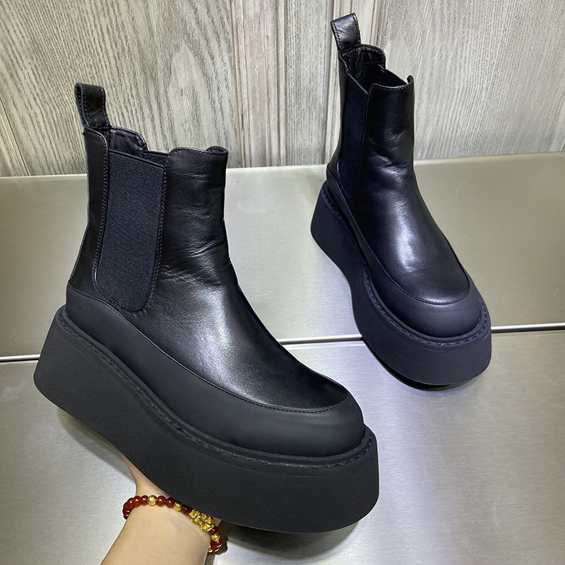 Hong Kong Chauded thick bottom Heightening Fetal Bull Leather Short Boots Children Shoes Pine Pastry Base Chimney Boots 100 Hitch Slim Chelsea Boots-Taobao
