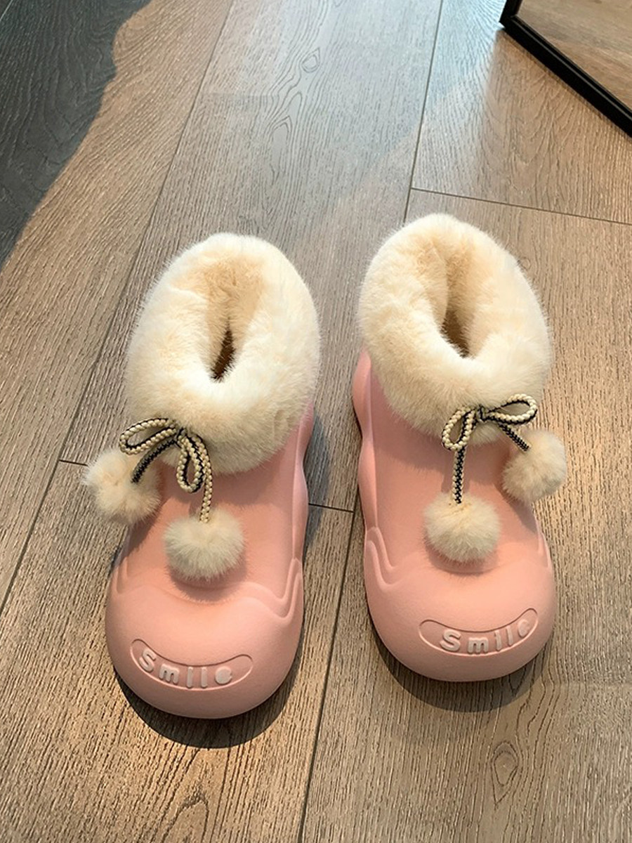 Hong Kong boomers snowy boots women 2023 Winter new fashion cute One foot pedal warm non-slip waterproof cotton shoes-Taobao