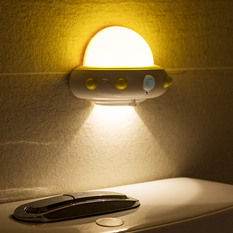 Plug-in LED small night light remote control induction adjustable light table light bedroom bedside socket luminous energy saving baby suckling