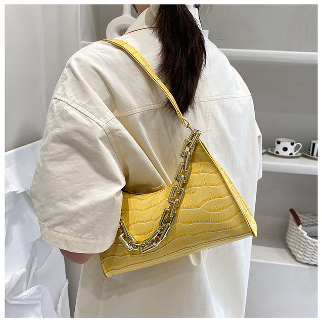 Summer niche design bag 2023 new trendy fashion chain shoulder shoulder armpit bag crossbody women's bag versatile ins