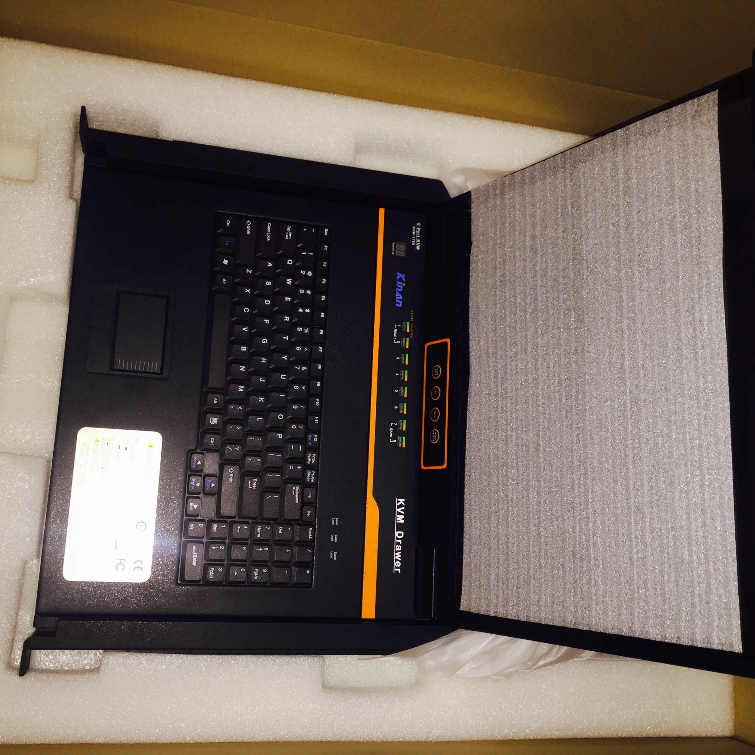 Qinan KVM-1708A KVM switcher Kinan XL1708 four-in-one KVM switcher