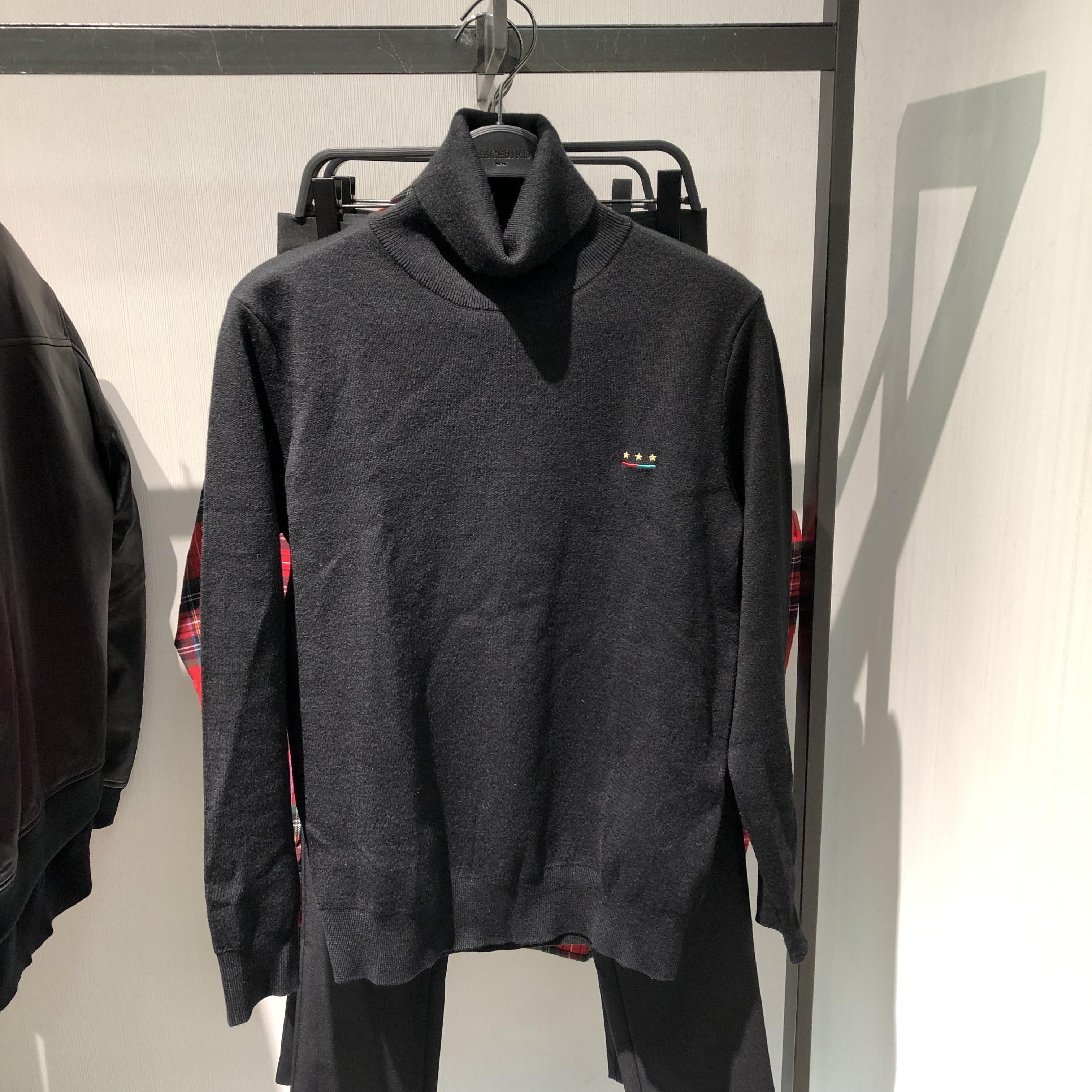 Hòa bình chim đực 2018 Counter Winter New Áo len cổ cao màu đen Áo len cardigan mỏng B1EB84 - Hàng dệt kim áo thể thao nam