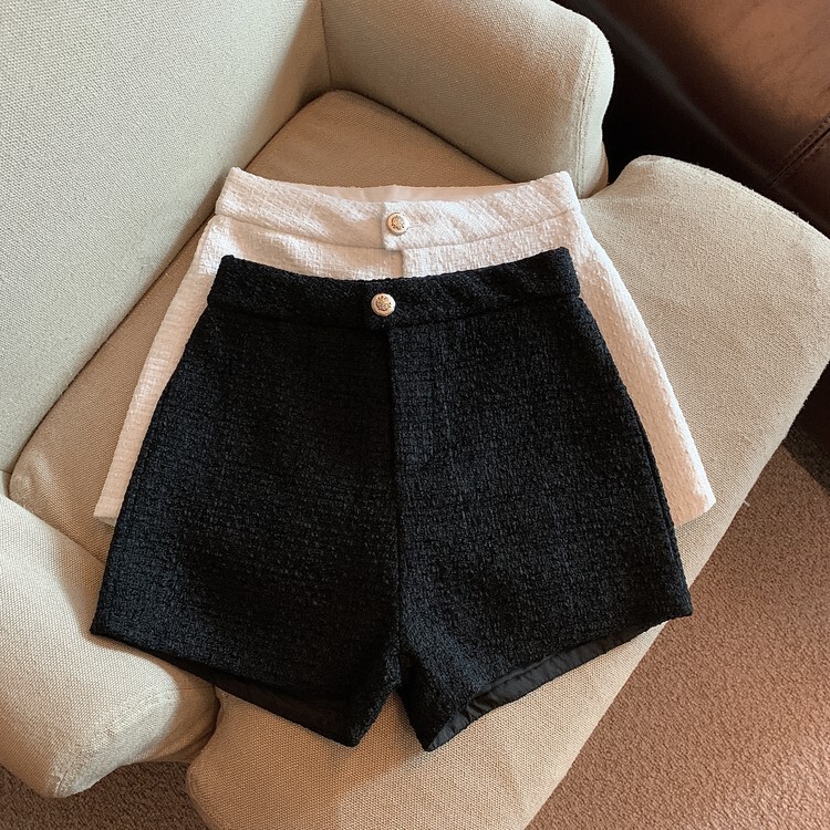 150cm Petite Tweed Shorts for Women, High-Waisted, Wide-Leg, XS Small Size, Height-Enhancing Boot Shorts for Autumn and Winter