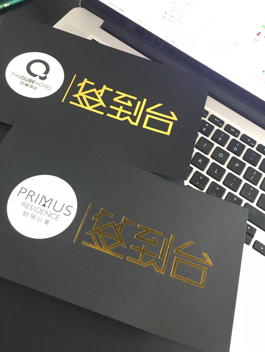 Personality Sign up to the desk Conference Table Signature Service desk Business Sign up to the table placement desk