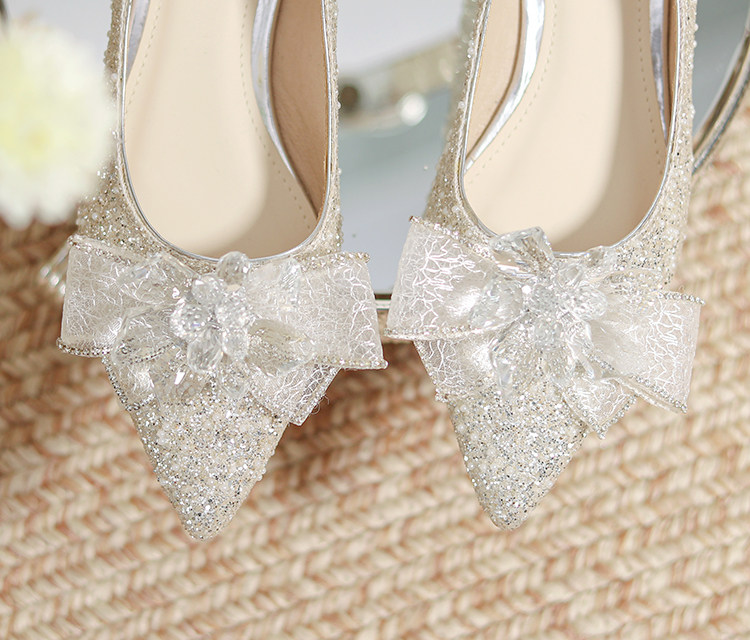 Dream Wedding Comfort: Chunky Heel Bridal Shoes for Pregnant Brides - Detail image 3