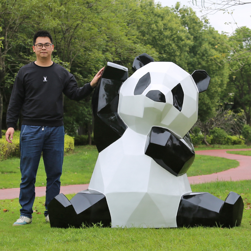 Fiberglass Painted Panda Sculpture Outdoor Garden Landscape Sales Office Ornament Blocky Geometric Animal Lawn Decoration Fiberglass Painted Panda Sculpture Outdoor Garden Landscape Sales Office Ornament Blocky Geometric Animal Lawn Decoration