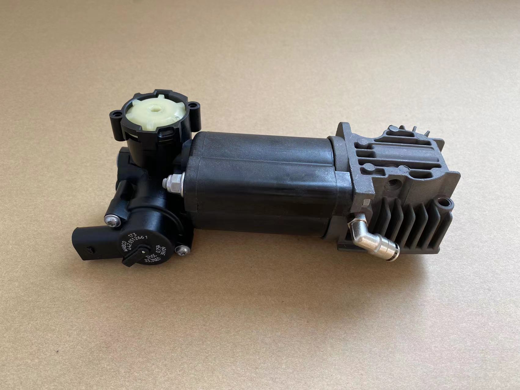 揭秘保时捷7DT45FL背后的神秘零件:电磁阀体的精密世界