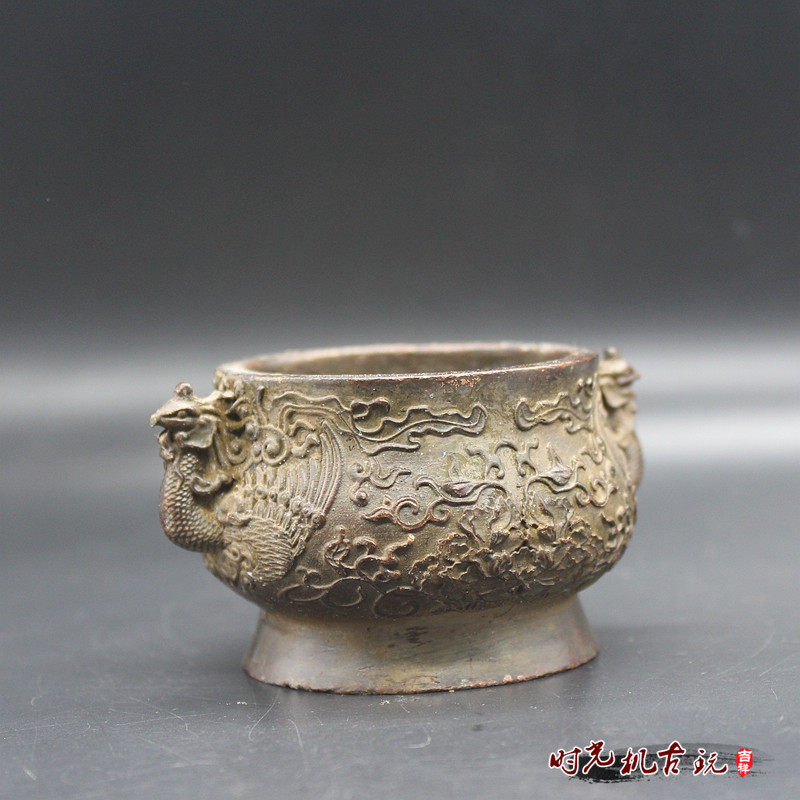 Ancient play miscellaneous collection antique Xuande stove Shuangfeng Incense Burner Buddha Hall is dedicated to the handicraft swing decoration