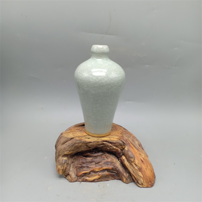 中国古美術・旧蔵宋汝窯・宋真宗御賜款彩繪龍紋梅瓶・彩絵・花瓶・陶磁器・文房置物 中国古美術・旧蔵宋汝窯・宋真宗御賜款彩繪龍紋梅瓶・彩絵・花瓶