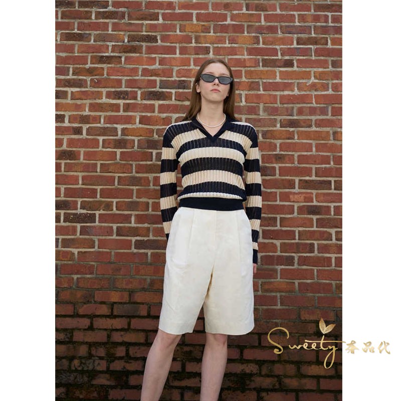 Spot GROVE 21 autumn and winter new light and contrasting color striped long-sleeved V-neck bottoming knitted sweater women