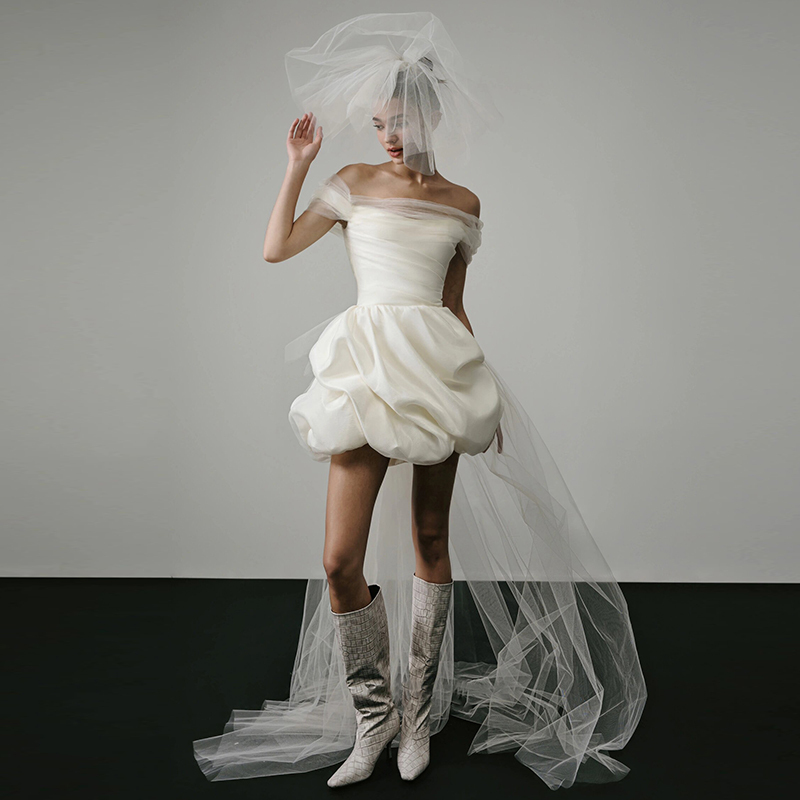 One-Shoulder Light Wedding Dress, Short Style for Petite Women, White French Satin Engagement Dress, Puffy Skirt for Marriage Registration One-Shoulder Light Wedding Dress, Short Style for Petite Women, White French Satin Engagement Dress, Puffy Skirt for Marriage Registration