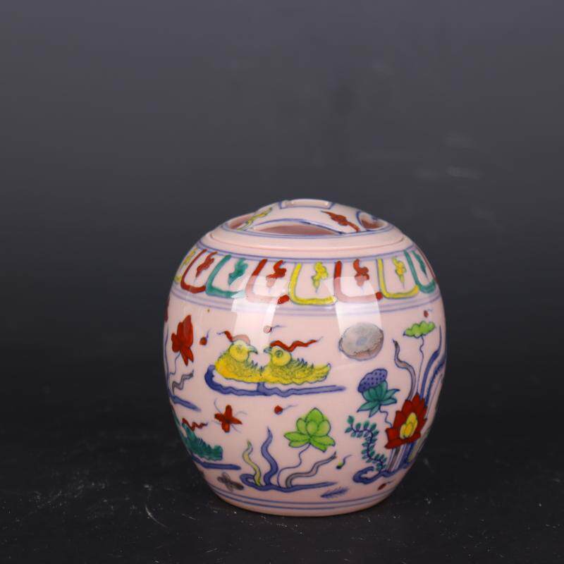 清乾隆青花缠枝莲赏瓶，如何成为家居中式美学的点睛之笔？🎨-仿古瓷器