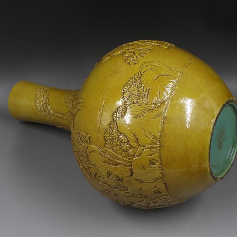 中国清代乾隆年制人物天球花瓶 古董品 年代物 中国清代乾隆年制人物天球花瓶 古董品 年代物