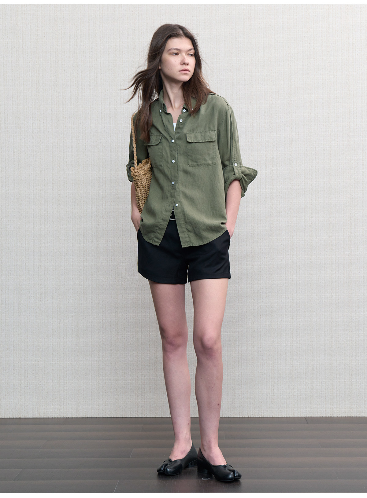 JCAESAR WOMEN Washed Linen Rolled-Cuff Long-Sleeve Shirt