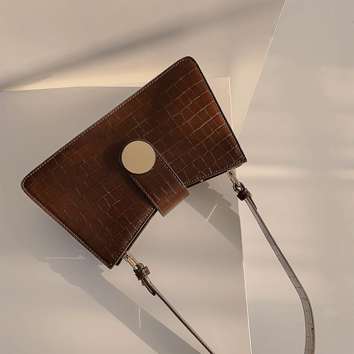 MAOMIBAG small crowdsourced design French armband package 2021 new tide retro style stick bag inclined satchel shoulder bag covered woman