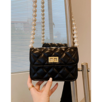 Autumn lady bag bag small crowddesign pearl chain pack 2021 new wave small fragrant wind rhombus small square bag inclined satchel bag