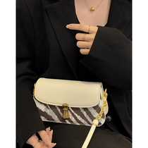 Autumn lady bag with small crowdsourced design zebra underarms fashion womens bag 2022 new 100 lap single shoulder inclined satchel bag