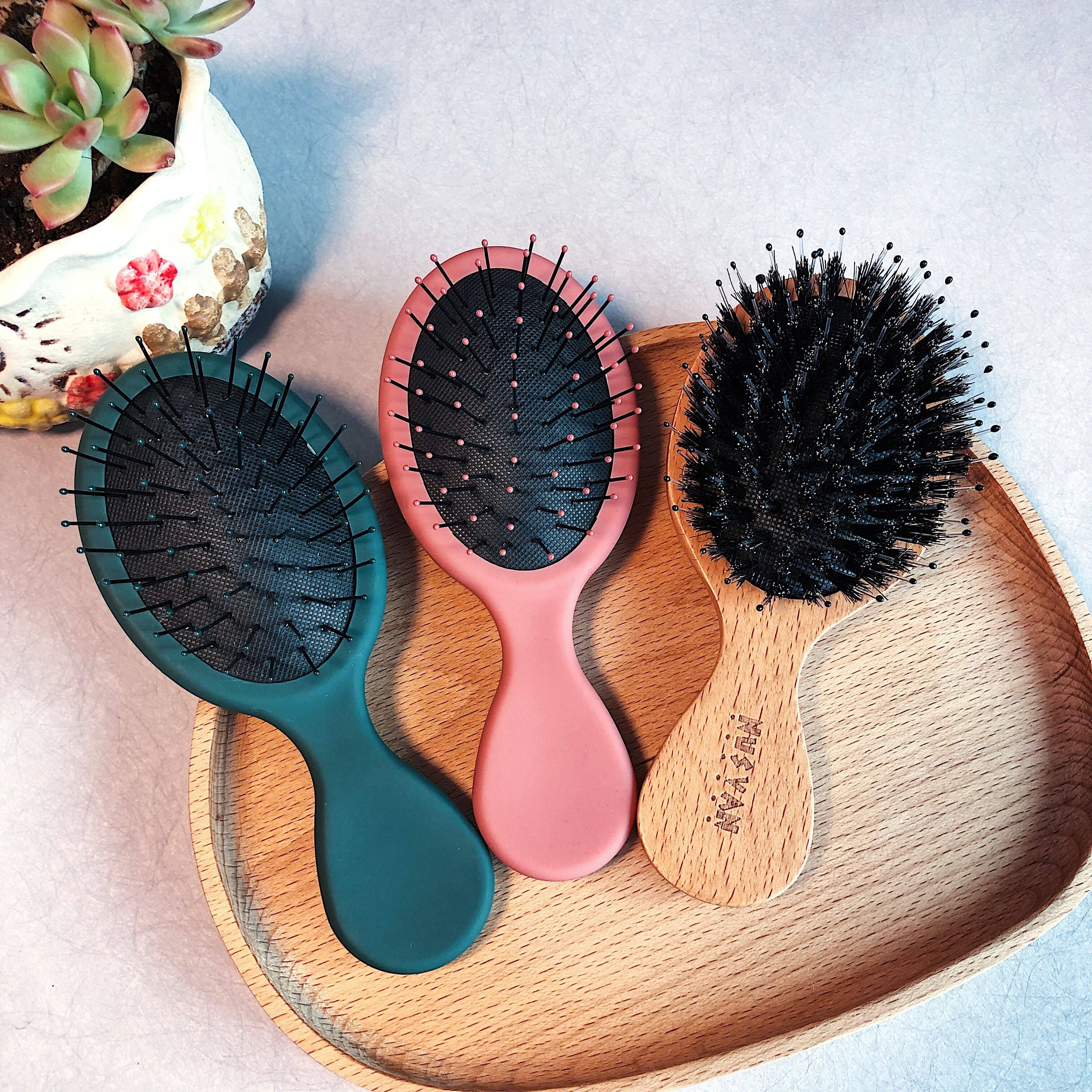 Japan NUSVAN air cushion comb portable wet and dry mini mini bristle massage comb