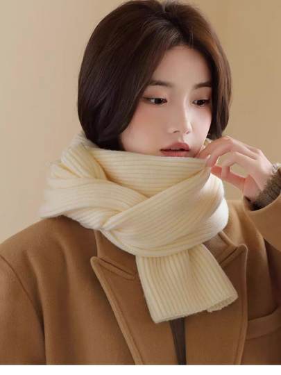 Autumn and winter gray woolen scarf with high quality