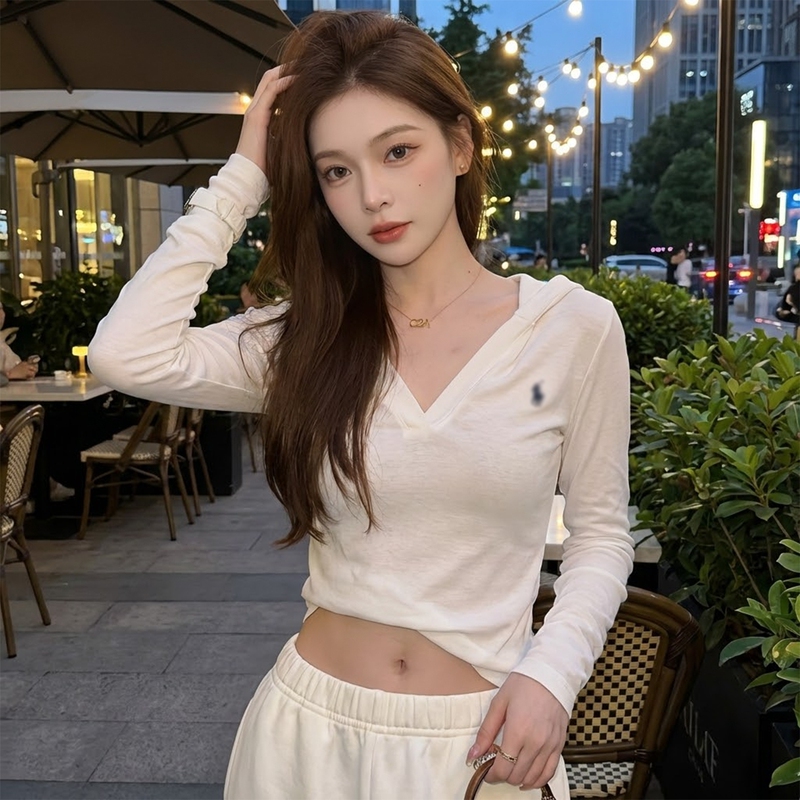 High-End White V Neck Hooded Long-Sleeved T-Shirt for Women, Spring New Style, American Sexy Slim-Fitting Inner Layering Shirt Top