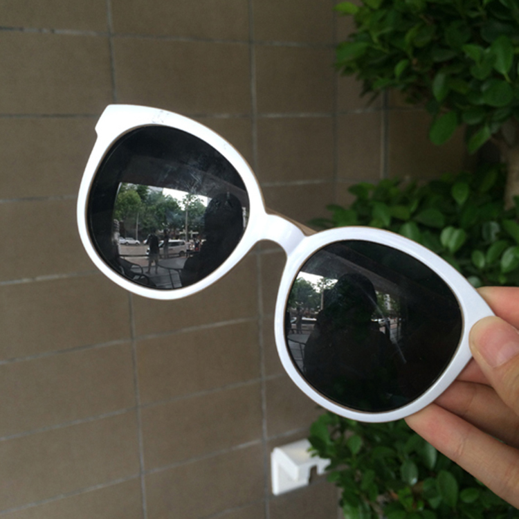 Kính mát nữ Hàn Quốc phiên bản của thủy triều retro phong cách Harajuku chụp đường phố khuôn mặt lớn kính mát sinh viên trắng khung kính vòng mặt retro mặt kính không độ