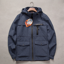 Autumn and winter New Outdoor Sports soft shell assault clothes men plus velvet large size leisure detachable hat multi-pocket mountaineering coat