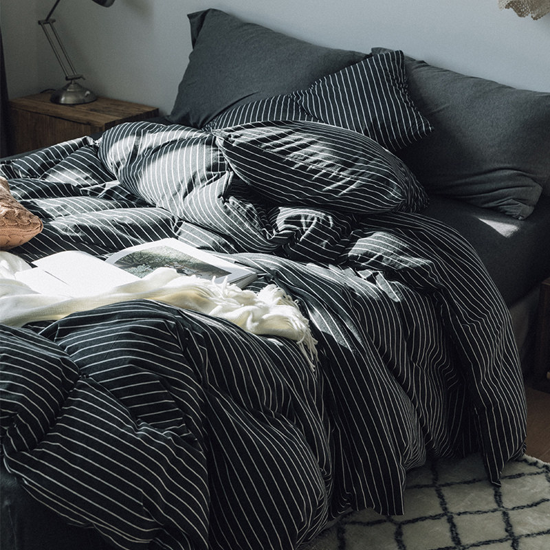 Japanese-style guinea pig cotton four-piece cotton quilt cover bed sheets Knitted cotton 1 8 m double bed 2 m bedding