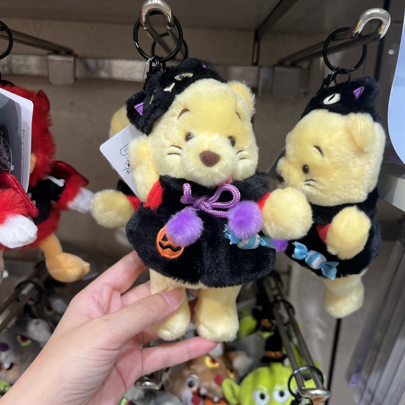 Domestic In-Stock Japan Tokyo Disneyland 2026 Halloween Mickey Minnie Figaro Cat Winnie Pendant